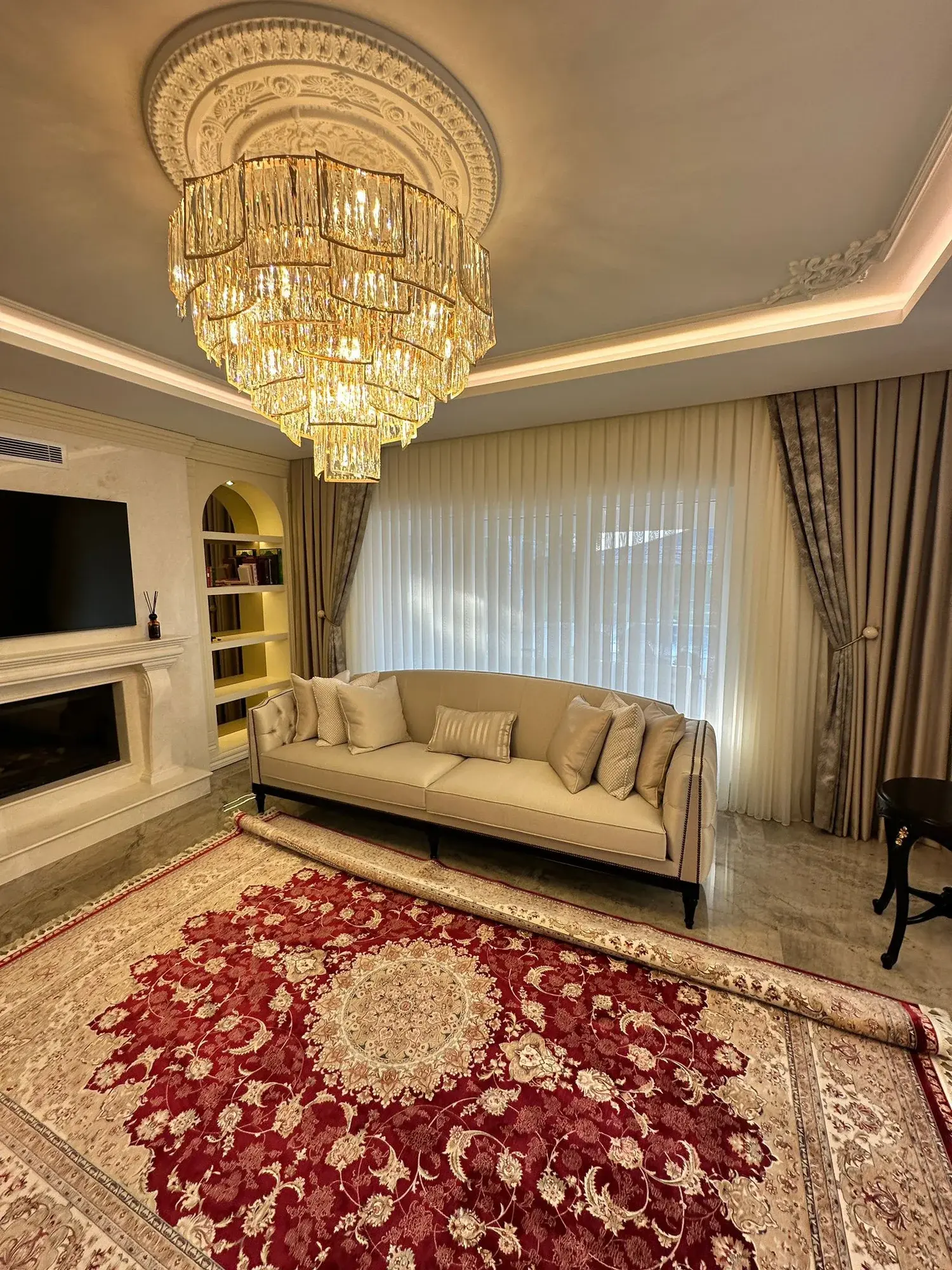 Betaper tarafından tamamlanan salon perde uygulaması