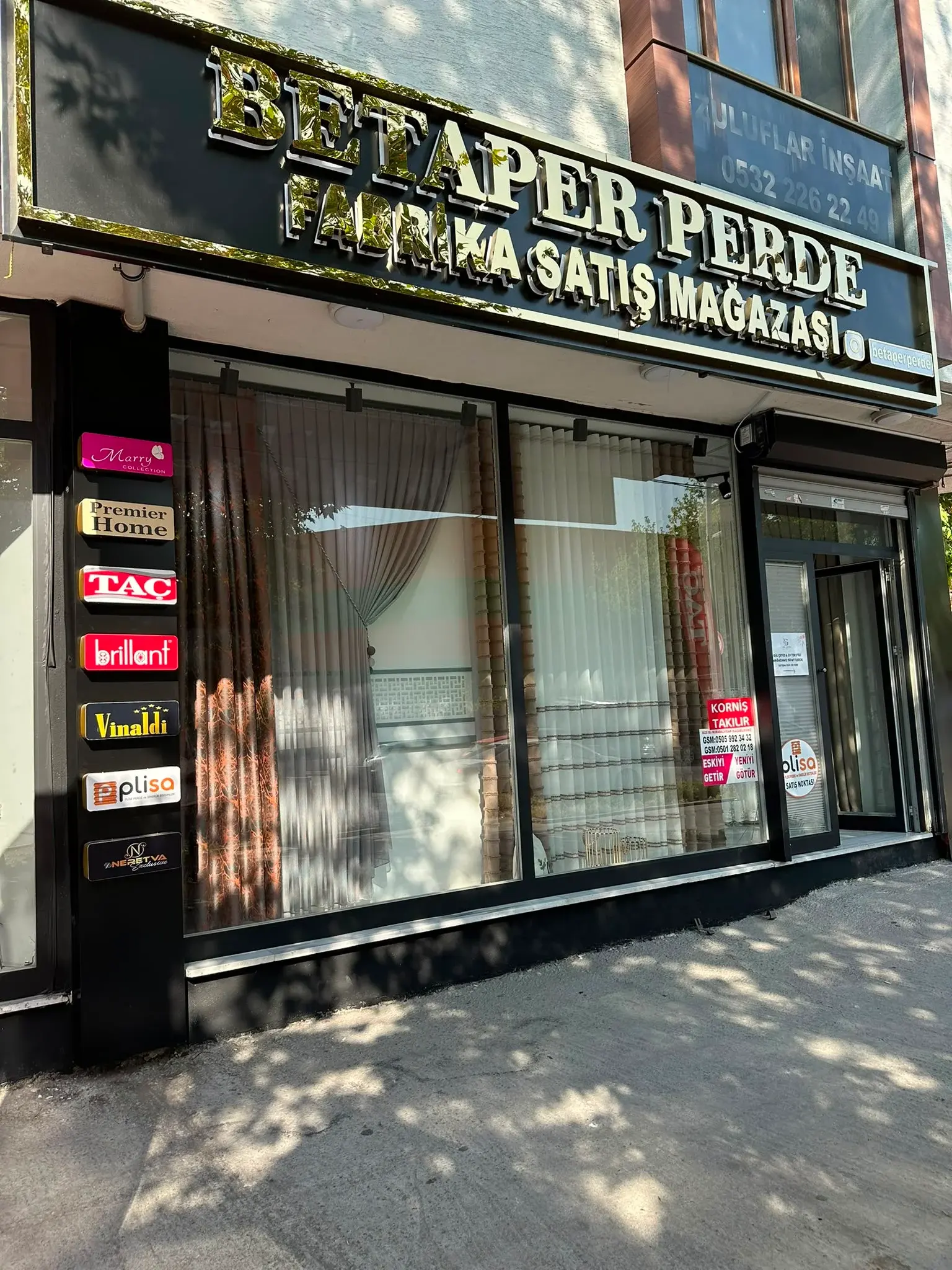 Betaper Perde showroom vitrin ve mekanizma uygulama alanı